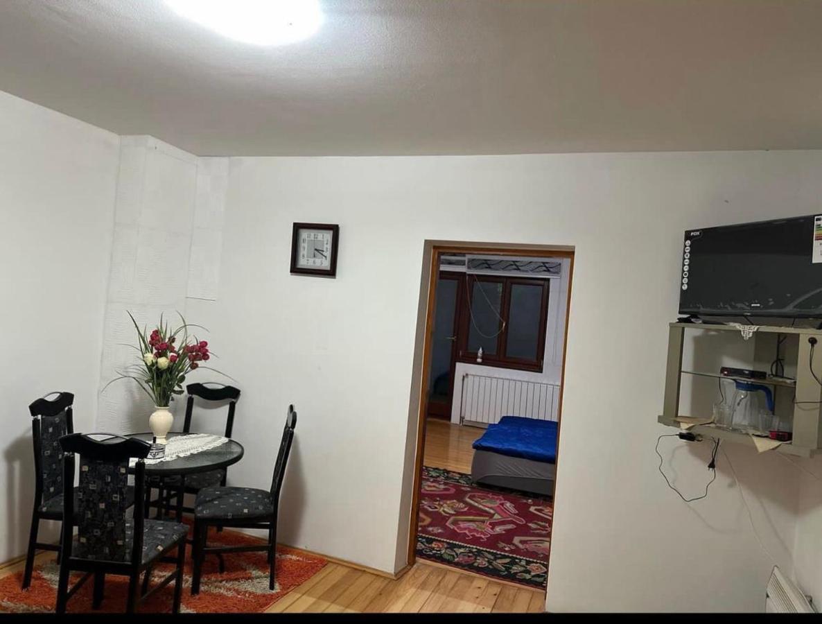 Almira Mujcic Appartamento Sarajevo Esterno foto